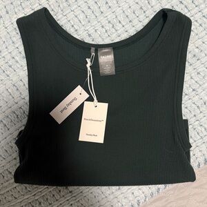 aritzia top!